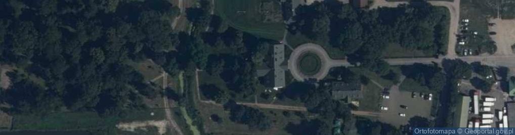 Zdjęcie satelitarne Dwór Mościbrody