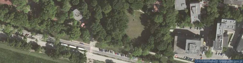 Zdjęcie satelitarne Pomnik Jana Pawła II w Parku im. Henryka Jordana