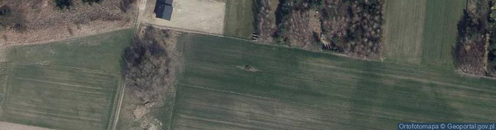 Zdjęcie satelitarne Stanowisko armaty 10,5 cm K332(f)