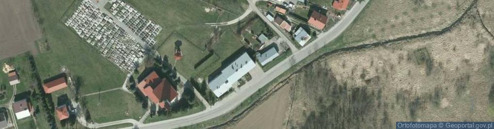 Zdjęcie satelitarne Ochotnicza Straż Pożarna w Orzechowcach