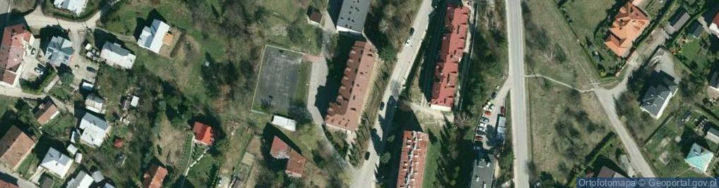 Zdjęcie satelitarne Branżowa Szkoła I Stopnia Im. Dra Józefa Aleksiewicza W Iwoniczu-Zdroju