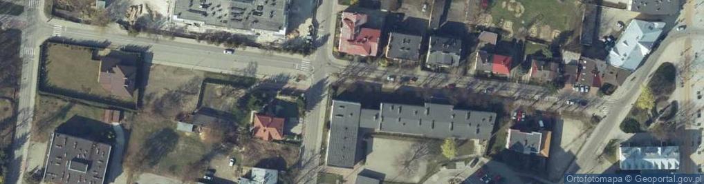Zdjęcie satelitarne Branżowa Szkoła I Stopnia Nr 4 W Ciechanowie