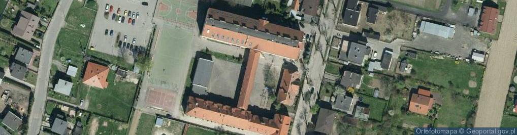 Zdjęcie satelitarne Branżowa Szkoła I Stopnia W Unisławiu