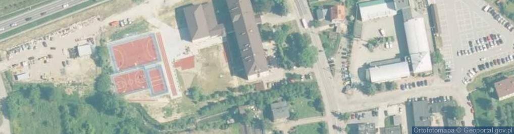 Zdjęcie satelitarne Centrum Kształcenia Zawodowego I Ustawicznego Nr 1 W Wadowicach - Branżowa Szkoła I Stopnia Nr 2 Im. Ks. Prof. J. Tischnera W Wadowicach