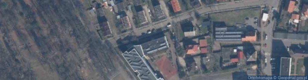 Zdjęcie satelitarne Zasadnicza Szkoła Zawodowa W Karlinie