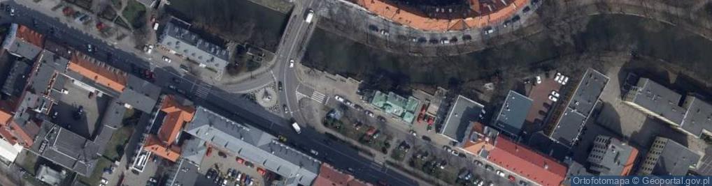 Zdjęcie satelitarne Empik