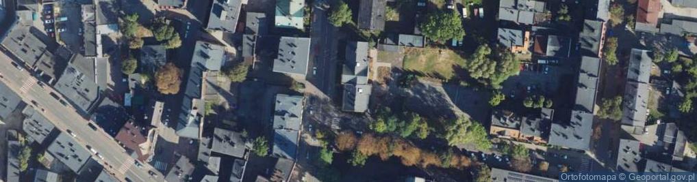 Zdjęcie satelitarne Eduka Center