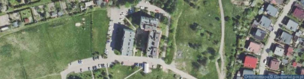 Zdjęcie satelitarne Szkoła Ognia Niepubliczny Ośrodek Dokształcania I Doskonalenia Zawodowego