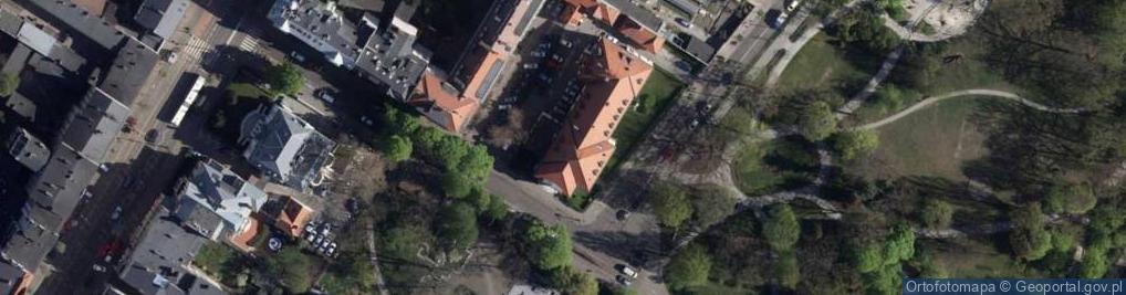 Zdjęcie satelitarne Akademia im. Feliksa Nowowiejskiego