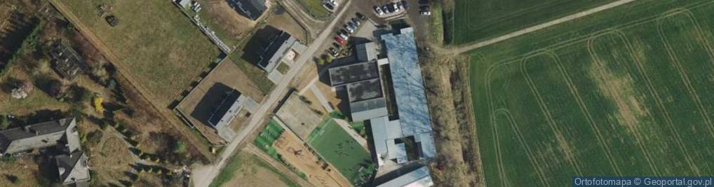 Zdjęcie satelitarne 'Akademia Pitagorasa' Publiczna Szkoła Podstawowa W Baranowie