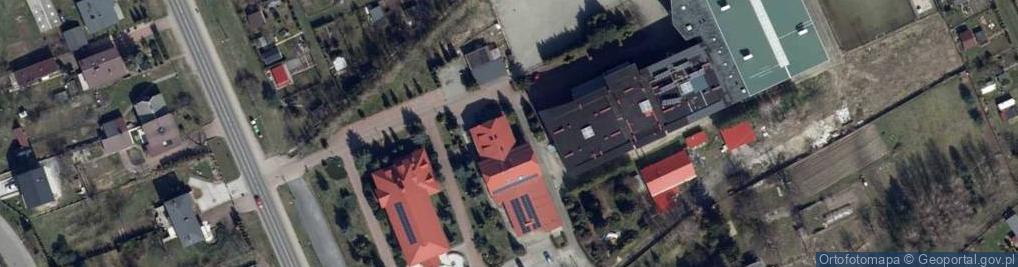 Zdjęcie satelitarne Katolicka Szkoła Podstawowa Przy Parafii Rzymskokatolickiej Św. Urszuli Ledóchowskiej W Sieradzu