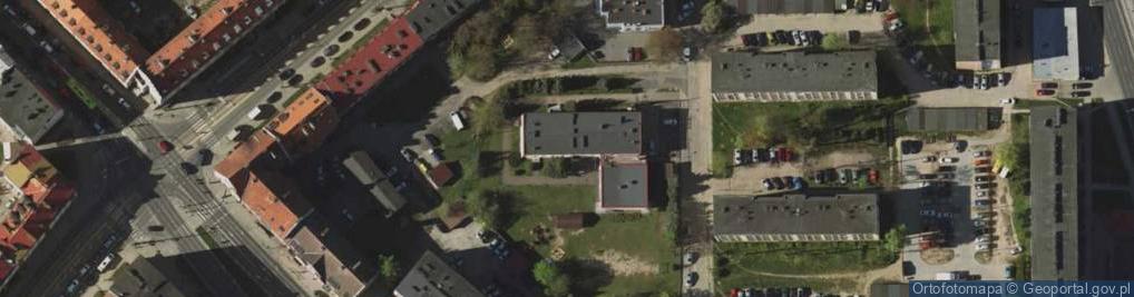 Zdjęcie satelitarne Niepubliczna Szkoła 'Absolwent'