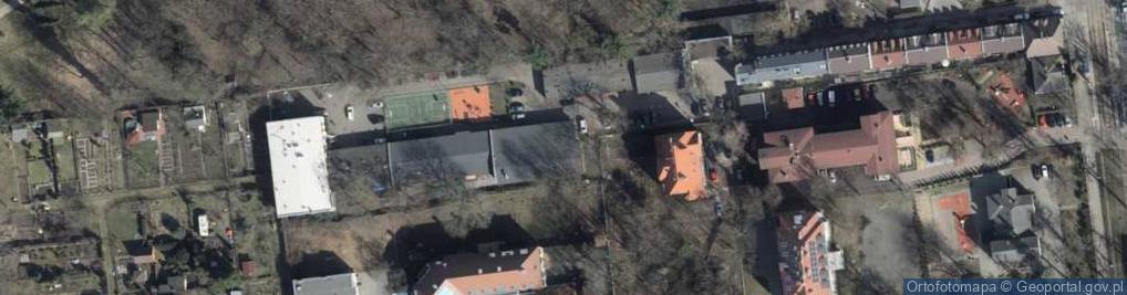 Zdjęcie satelitarne Polsko-Amerykańska Prywatna Szkoła Podstawowa