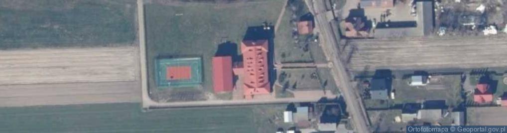 Zdjęcie satelitarne Publiczna Szkoła Podstawowa Im. Królowej Św. Jadwigi W Rawicy