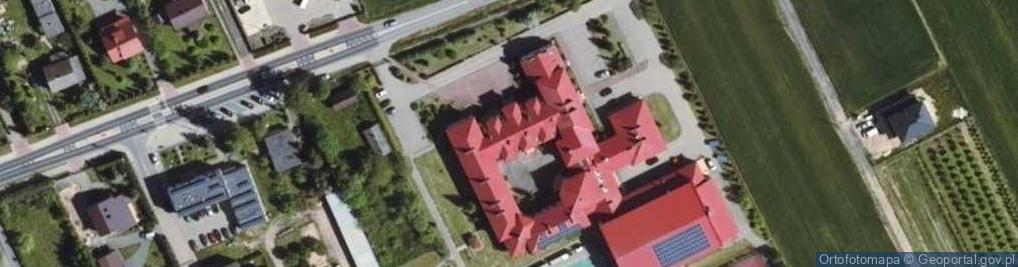 Zdjęcie satelitarne Publiczna Szkoła Podstawowa Im. Prof. Ignacego Mościckiego W Winnicy