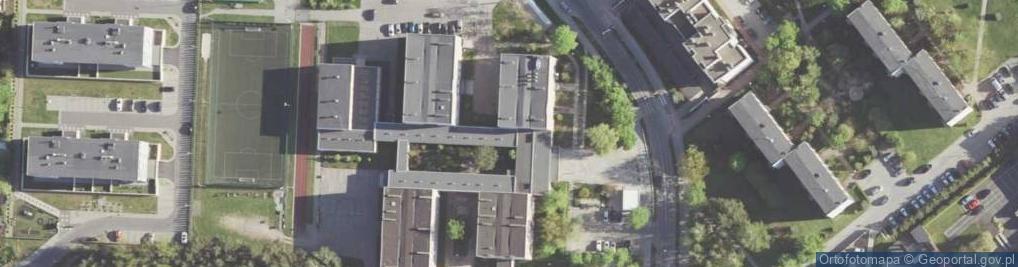 Zdjęcie satelitarne Publiczna Szkoła Podstawowa Nr 11 Im. Szarych Szeregów W Stalow