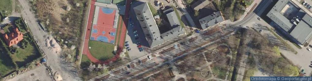 Zdjęcie satelitarne Publiczna Szkoła Podstawowa Nr 2 Im. Tadeusza Kościuszki W Radomsku