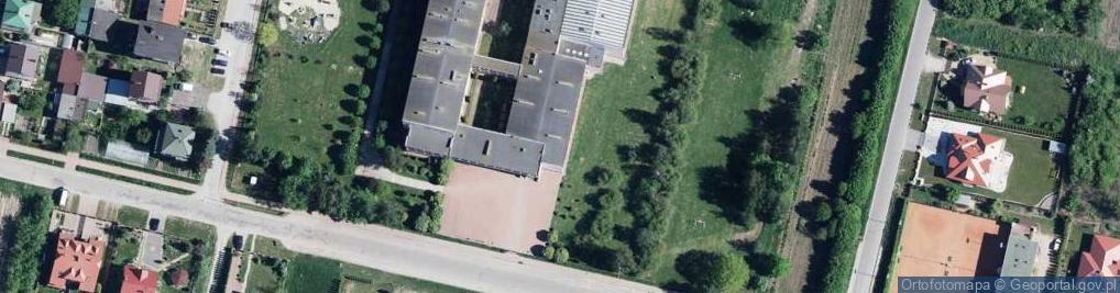 Zdjęcie satelitarne Publiczna Szkoła Podstawowa Nr 2 W Rykach