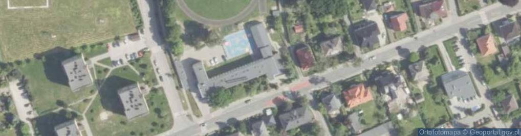Zdjęcie satelitarne Publiczna Szkoła Podstawowa Nr 3 Im. Powstańców Śląskich W Oleśnie
