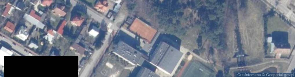 Zdjęcie satelitarne Publiczna Szkoła Podstawowa Nr 4 Im. Jana Pawła II W Kozienicach