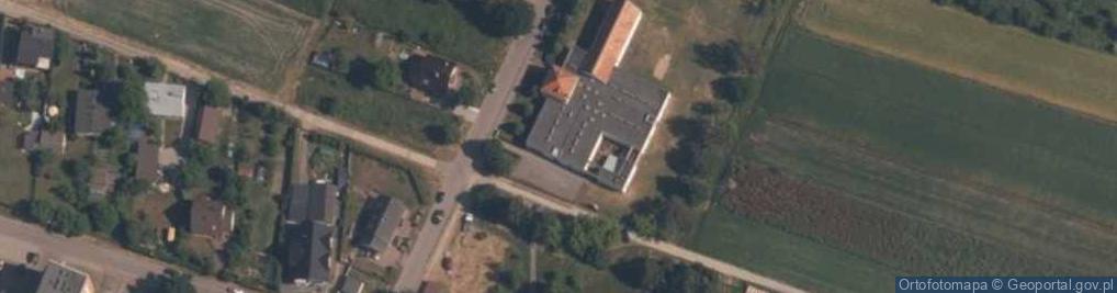 Zdjęcie satelitarne Publiczna Szkoła Podstawowa Nr 4 Im. Wandy Chotomskiej W Praszce