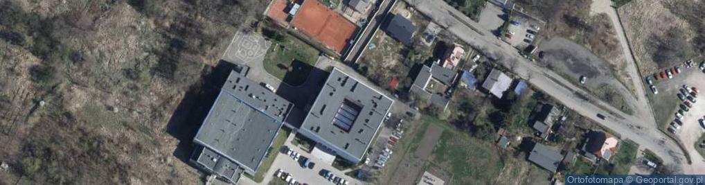 Zdjęcie satelitarne Publiczna Szkoła Podstawowa Specjalna Nr 10 W Wałbrzychu Im. Kawalerów Orderu Uśmiechuu