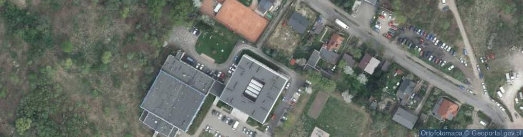 Zdjęcie satelitarne Publiczna Szkoła Podstawowa Specjalna Nr 10 W Wałbrzychu Im. Kawalerów Orderu Uśmiechuu