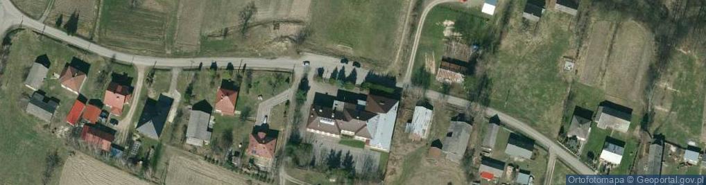 Zdjęcie satelitarne SP im. Adama Mickiewicza w Januszkowicach