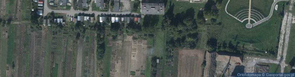 Zdjęcie satelitarne SP im. Stanisława Staszica w Ulhóweku