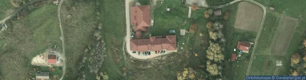 Zdjęcie satelitarne SP im. św. Jadwigi Królowej w Chojniku