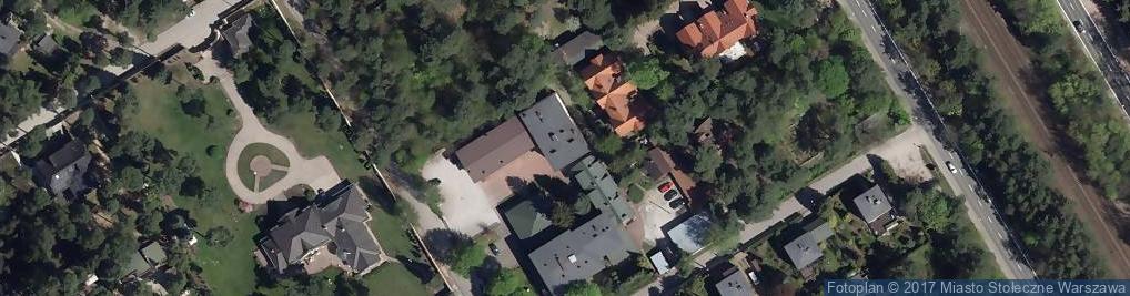 Zdjęcie satelitarne SP im. Świętej Rodziny w Warszawie