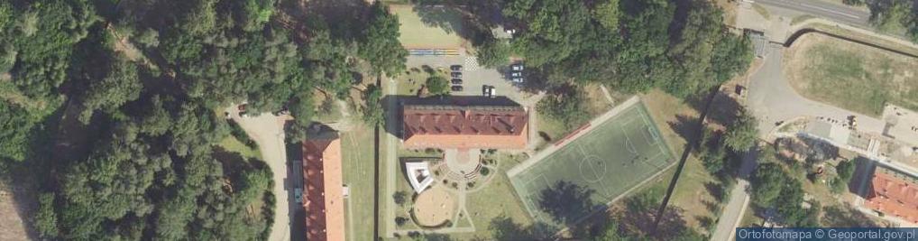 Zdjęcie satelitarne SP im. Żołnierza Polskiego w Wędrzynie