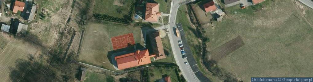 Zdjęcie satelitarne SP nr 1 im. ppłk Ludwika Marszałka Zbroi w Brzezinach