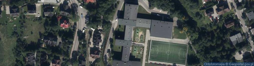 Zdjęcie satelitarne Społeczna Szkoła Podstawowa Im. Josepha Conrada Społecznego Towarzystwa Oświatowego