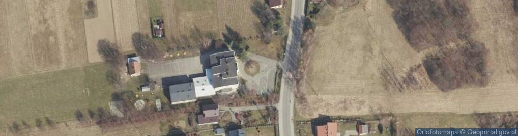 Zdjęcie satelitarne Społeczna Szkoła Podstawowa