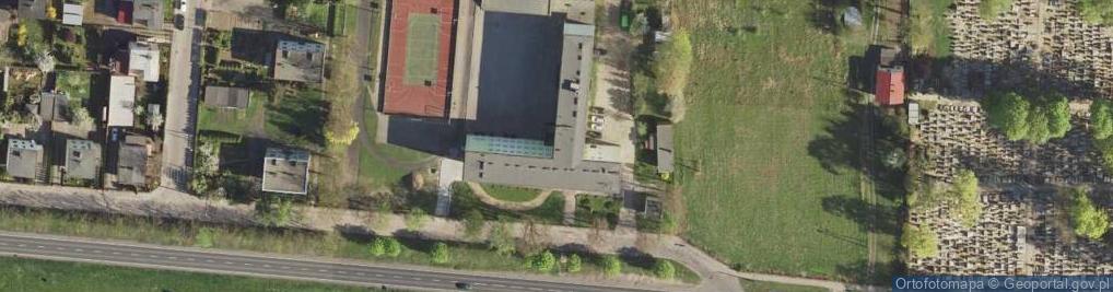 Zdjęcie satelitarne Szkoła Podstawowa Im. Alberta Abrahama Michelsona W Strzelnie