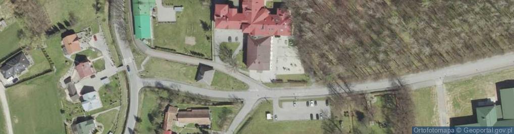 Zdjęcie satelitarne Szkoła Podstawowa Im. Bł. Julii Rodzińskiej W Nawojowej