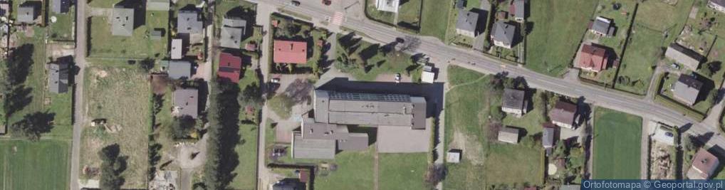 Zdjęcie satelitarne Szkoła Podstawowa Im.bohaterów Września 1939 W Gostyni