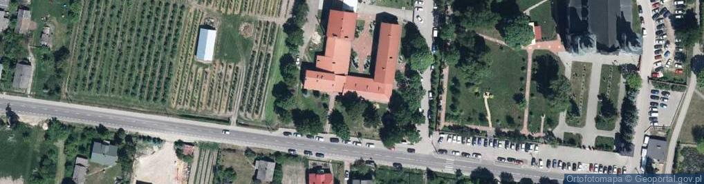 Zdjęcie satelitarne Szkoła Podstawowa Im. Gen. F. Kleeberga W Woli Gułowskiej