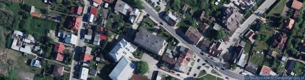 Zdjęcie satelitarne Szkoła Podstawowa Im. H. I k. Dulębów W Wąwolnicy