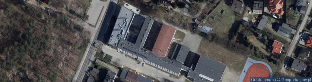 Zdjęcie satelitarne Szkoła Podstawowa Im. Henryka Sienkiewicza W Wiśniowej Górze