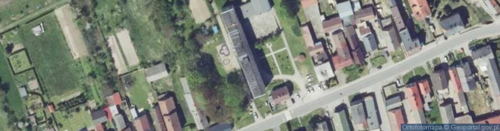 Zdjęcie satelitarne Szkoła Podstawowa Im. Jana Pawła II W Racławicach Śląskich
