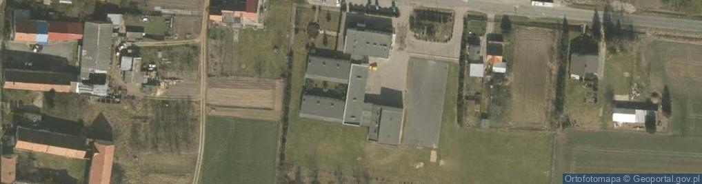 Zdjęcie satelitarne Szkoła Podstawowa Im. Jana Pawła II W Ujeździe Górnym