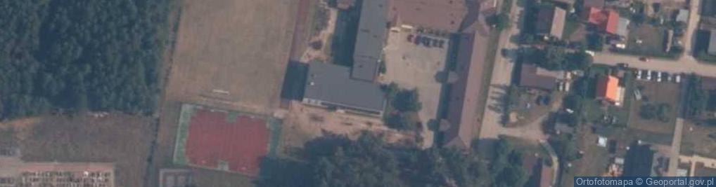 Zdjęcie satelitarne Szkoła Podstawowa Im. Kpt. Ż. W. Karola Olgierda Borchardta W Strzebielinie Osiedlu