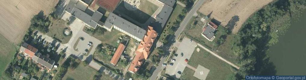 Zdjęcie satelitarne Szkoła Podstawowa im. ks. kan. Józefa Swobodzińskiego w Kęsowie