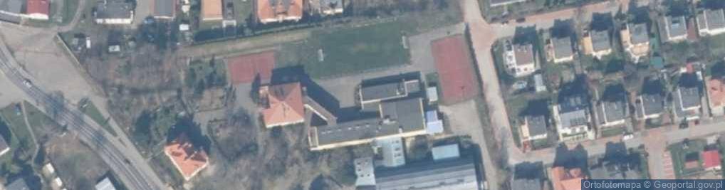 Zdjęcie satelitarne Szkoła Podstawowa Im. Leonida Teligi W Mielnie