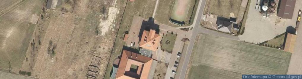 Zdjęcie satelitarne Szkoła Podstawowa Im. Mariana Falskiego W Radwanicach