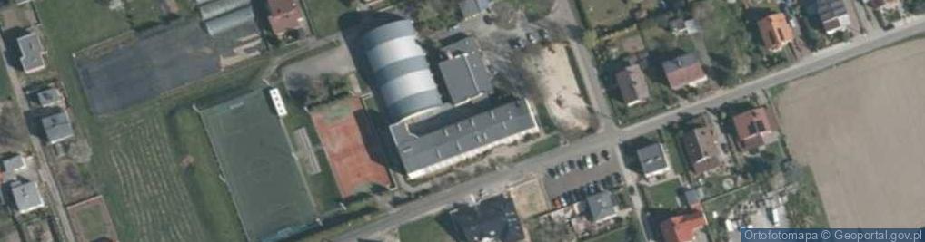 Zdjęcie satelitarne Szkoła Podstawowa Im Marii Skłodowskiej-Curie W Pietrowicach Wielkich