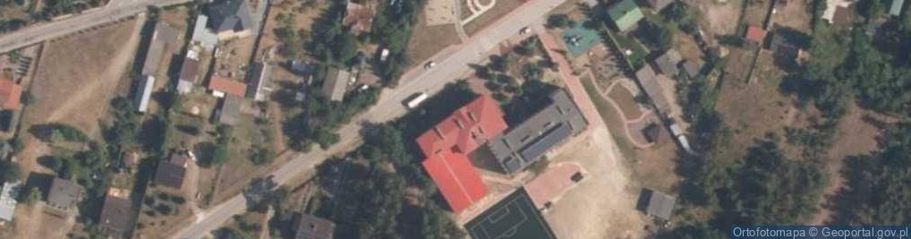Zdjęcie satelitarne Szkoła Podstawowa Im. Oddziału Partyzanckiego Armii Krajowej 'Błysk' W Paradyżu