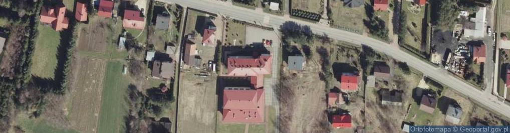 Zdjęcie satelitarne Szkoła Podstawowa Im.orląt Lwowskich W Brzozówce